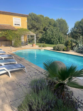 Villa provençale 8 personnes